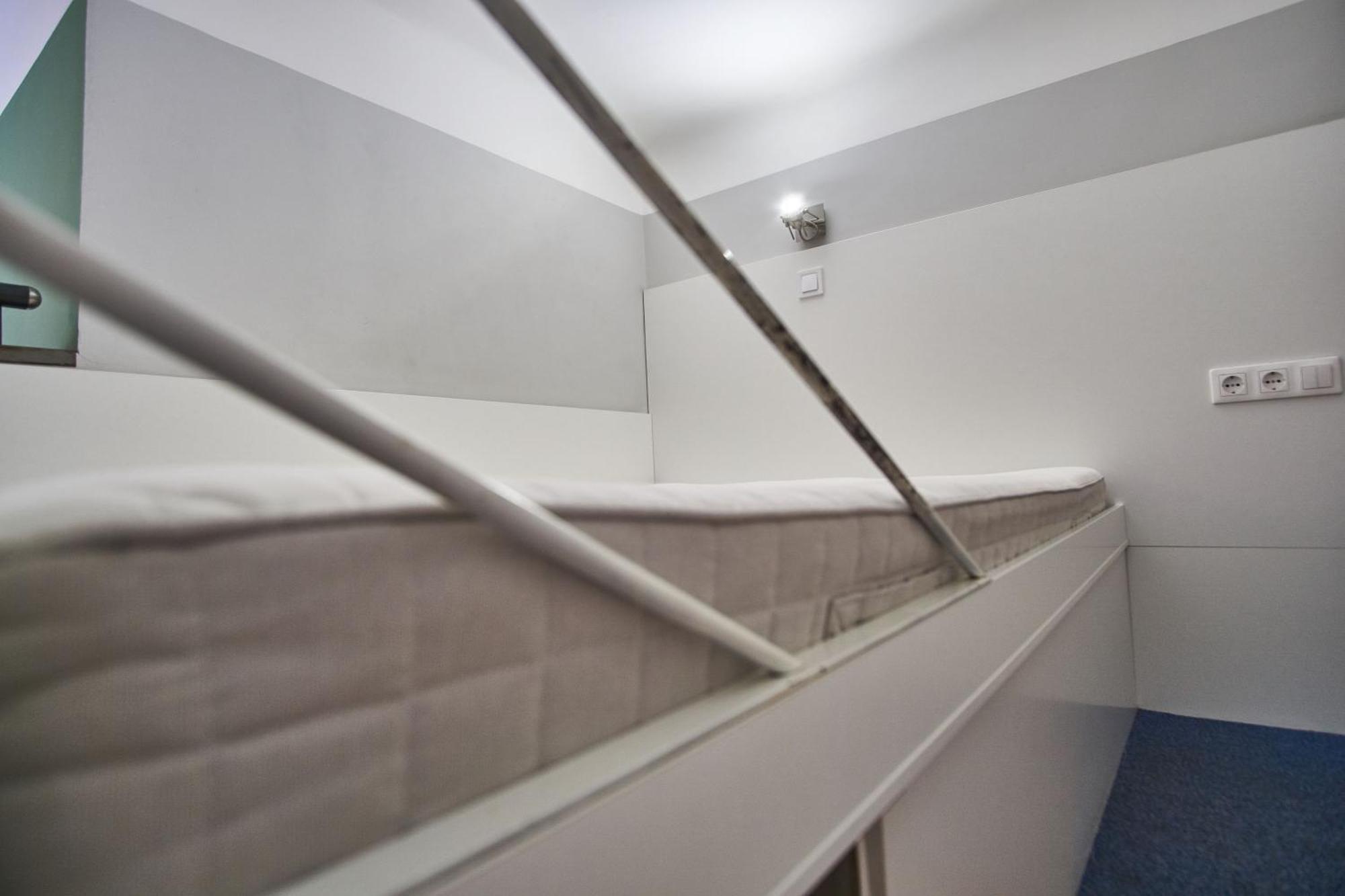 Z40 Apartments - Hostaid بودابست الغرفة الصورة