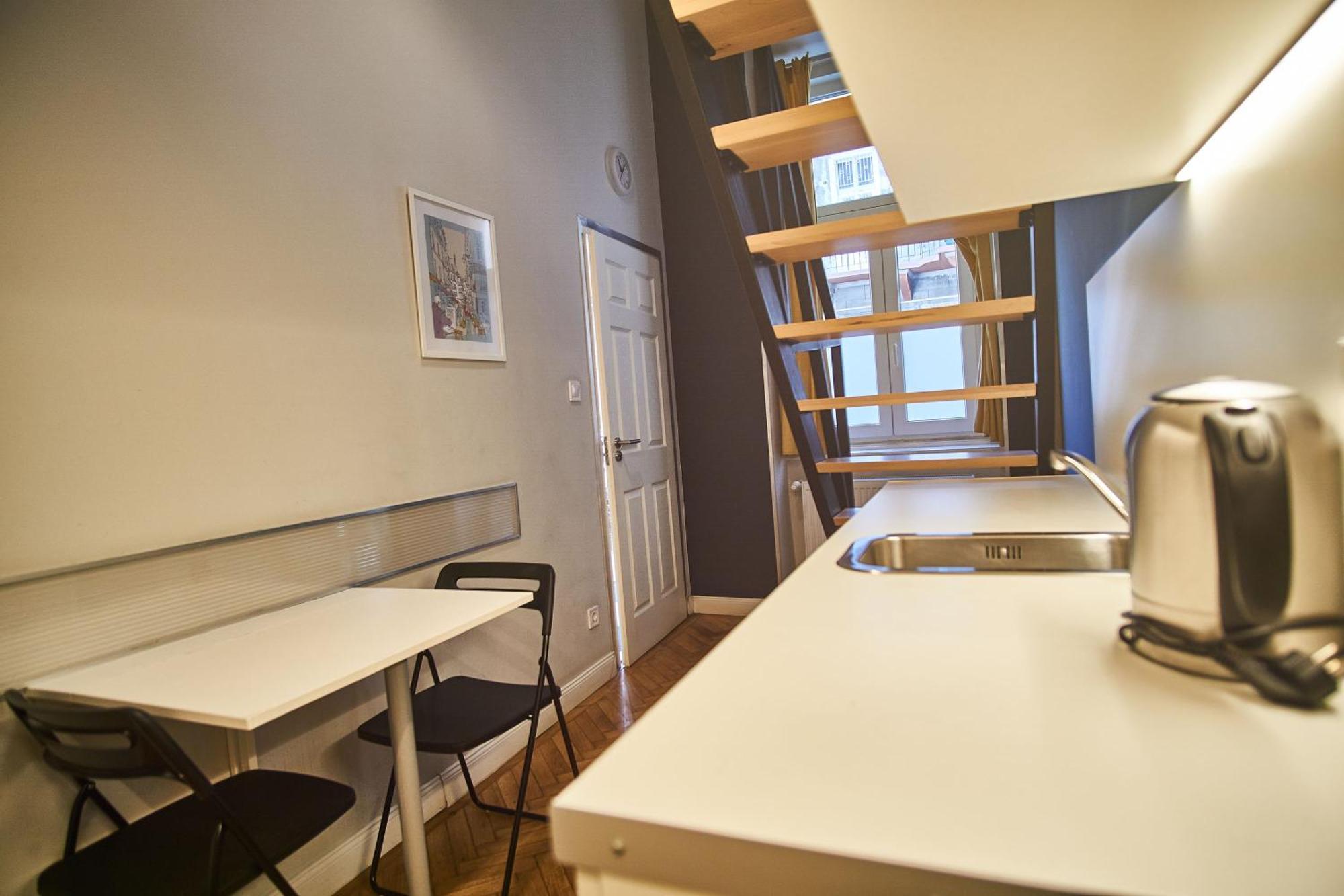 Z40 Apartments - Hostaid بودابست الغرفة الصورة