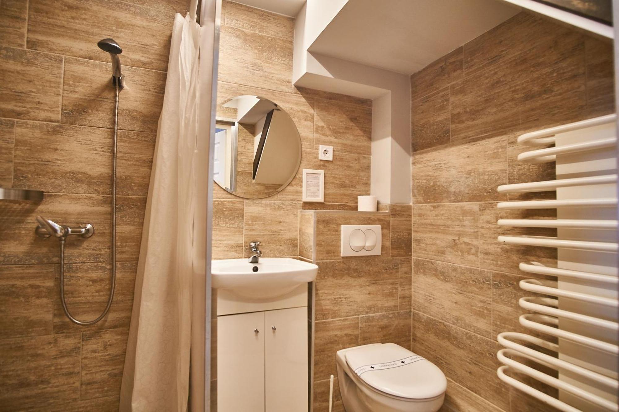 Z40 Apartments - Hostaid بودابست الغرفة الصورة